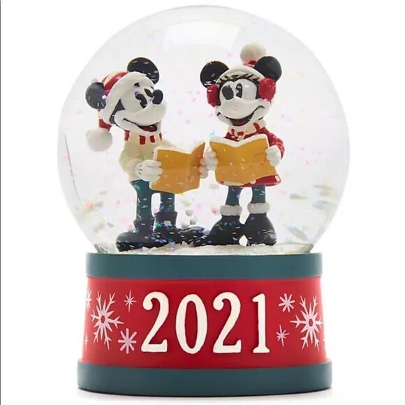 Disney Mickey and Friends Christmas Holiday Snow Globe NWT - Picture 1 of 5